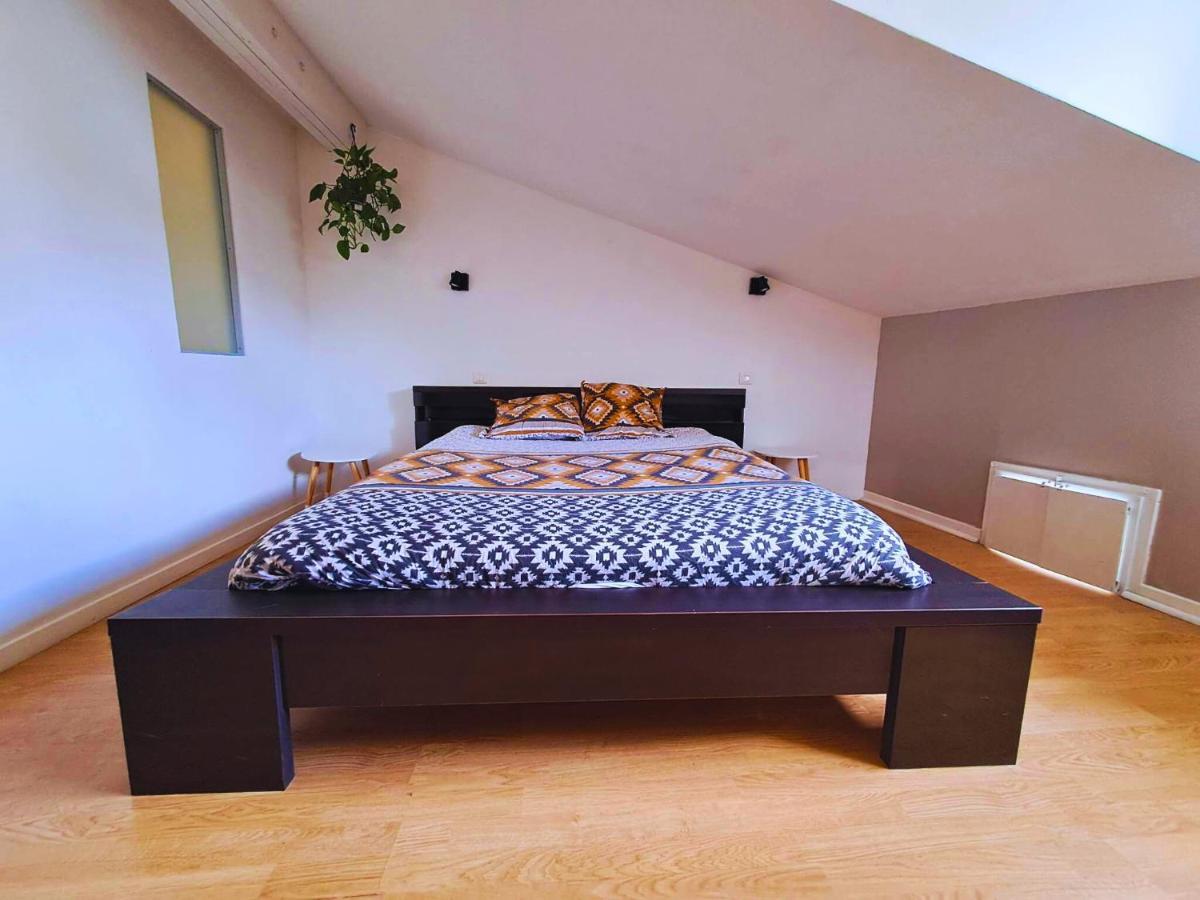 Loft Centre Ville Parking Ажан Екстериор снимка